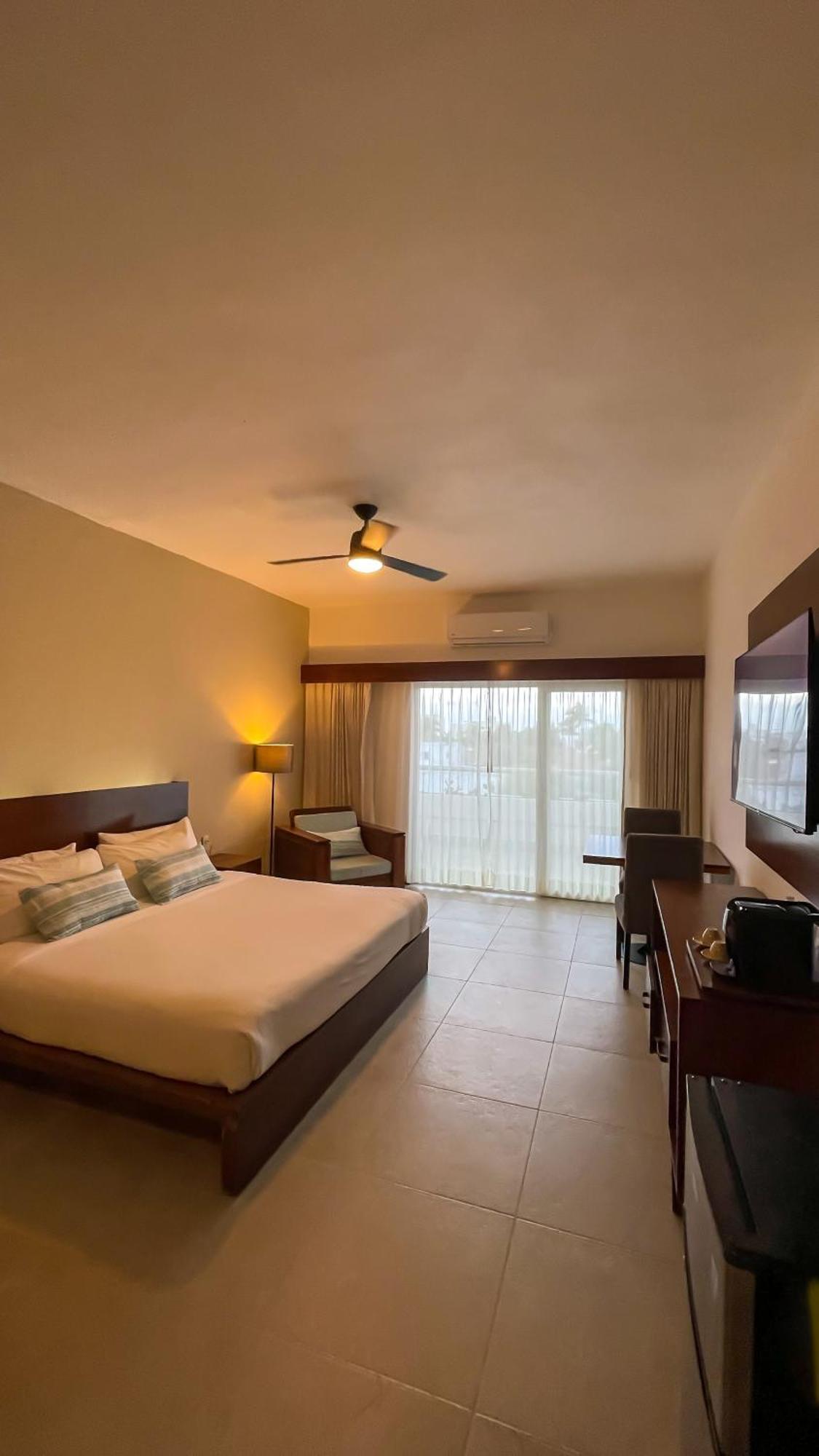 The Mint Resort Isla Mujeres Exterior photo
